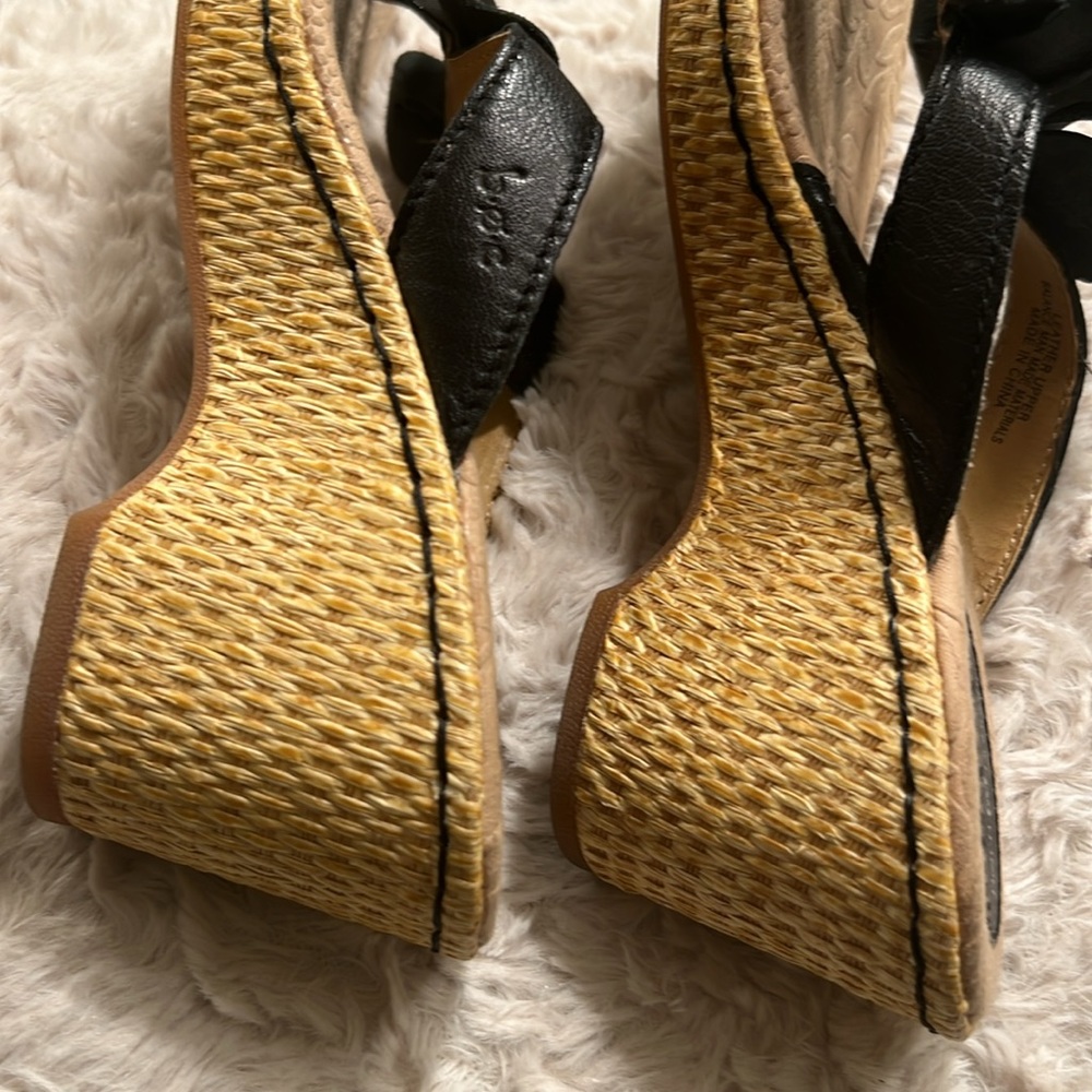 Born Wedges 🌺 - Picture 11 of 13